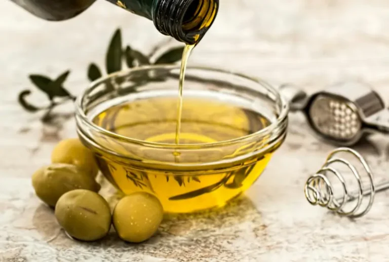 A bowl full of castor oil for skin whitening