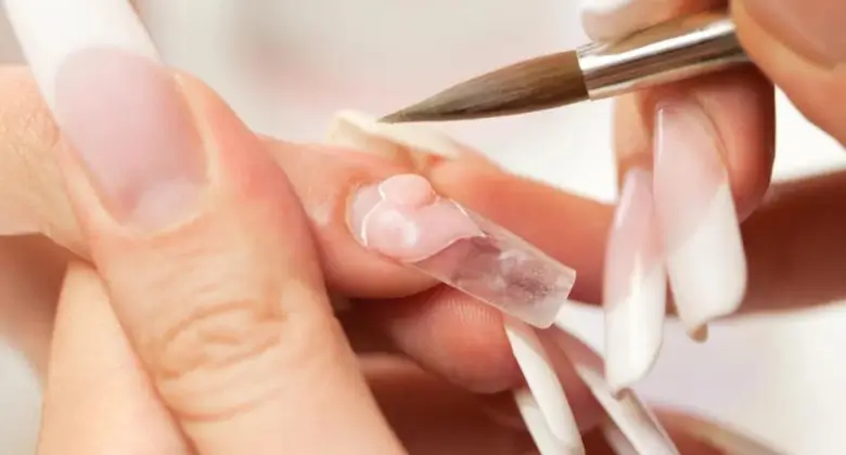 Treating an Infected, Broken Acrylic Nail